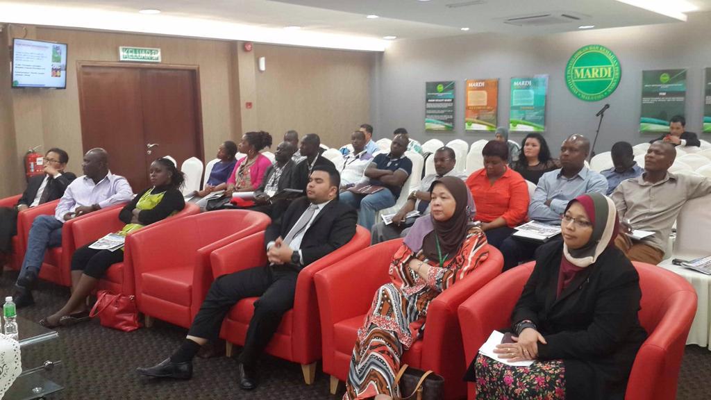 MARDI_global's tweet photo. African delegates from '3rd Country Training Programme' with SME Corp to learn abt MARDI technology transfer programs http://t.co/L078pP5poo