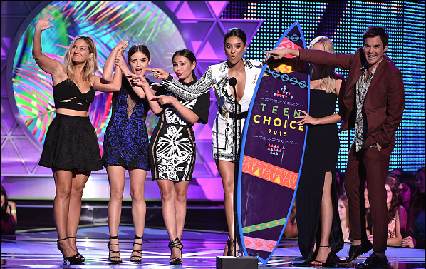 PLLBigSecrets's tweet image. They're perfect! #PLLCast #TeenChoiceAwards