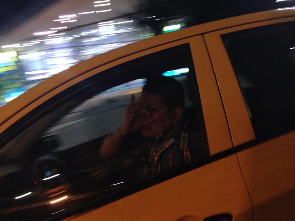 Woudstrap's tweet photo. @denuncietaxista #denuncio ante todo la grosería de los Conductores, lástima por los que tienen buen servicio WMK 671 http://t.co/w63X36SLTW