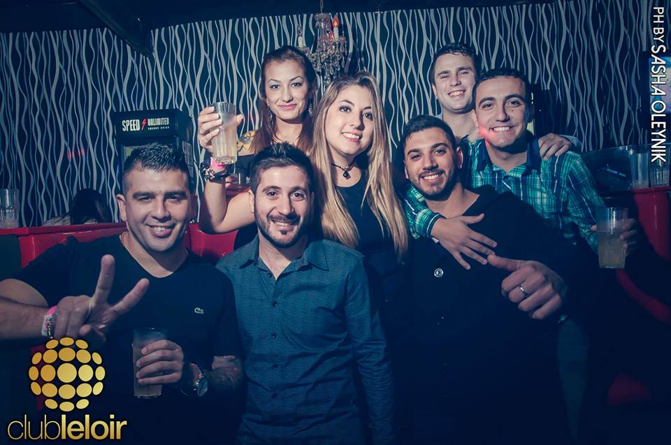 clubleloir's tweet photo. YA ESTAN LAS FOTOS: "CLUBLELOIR 15/08"
FIESTA: #THEFUNMACHINE
INVITADA: @cinthifernandez
https://t.co/KbaEpc82iO http://t.co/4SeDsWg2t8