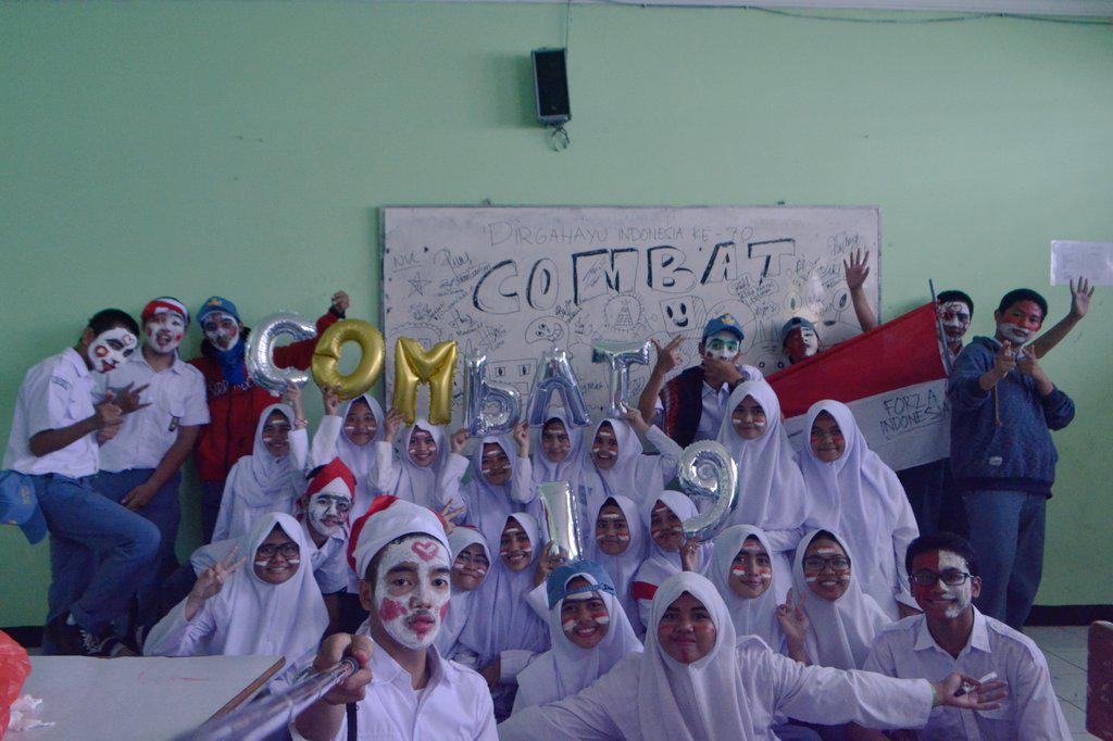 Crew Of Multimedia B Attack @OSIS_smk1bks #70thindonesiajaya