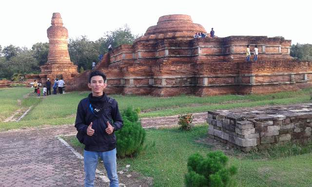 Robymulia's tweet image. 