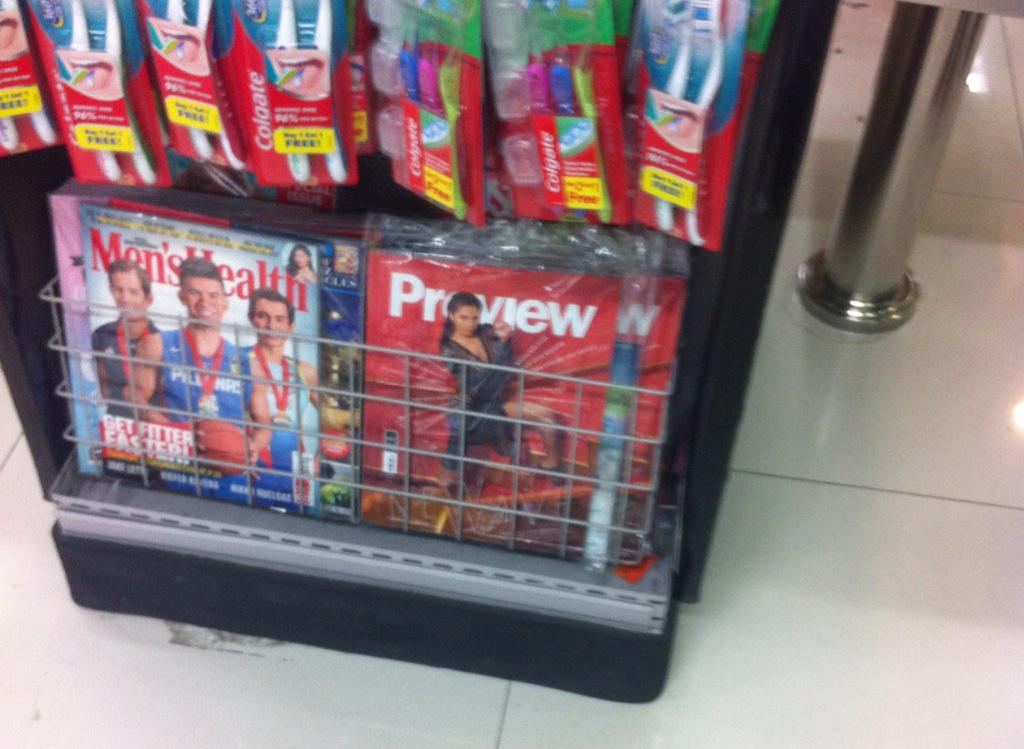 louwee_reyes's tweet photo. May Preview Mag pa sa Robinson's Manila. Basket Lane #2 @MyJaps_Website @JulienitedPH @JAdikz http://t.co/A7Lr2aBnda