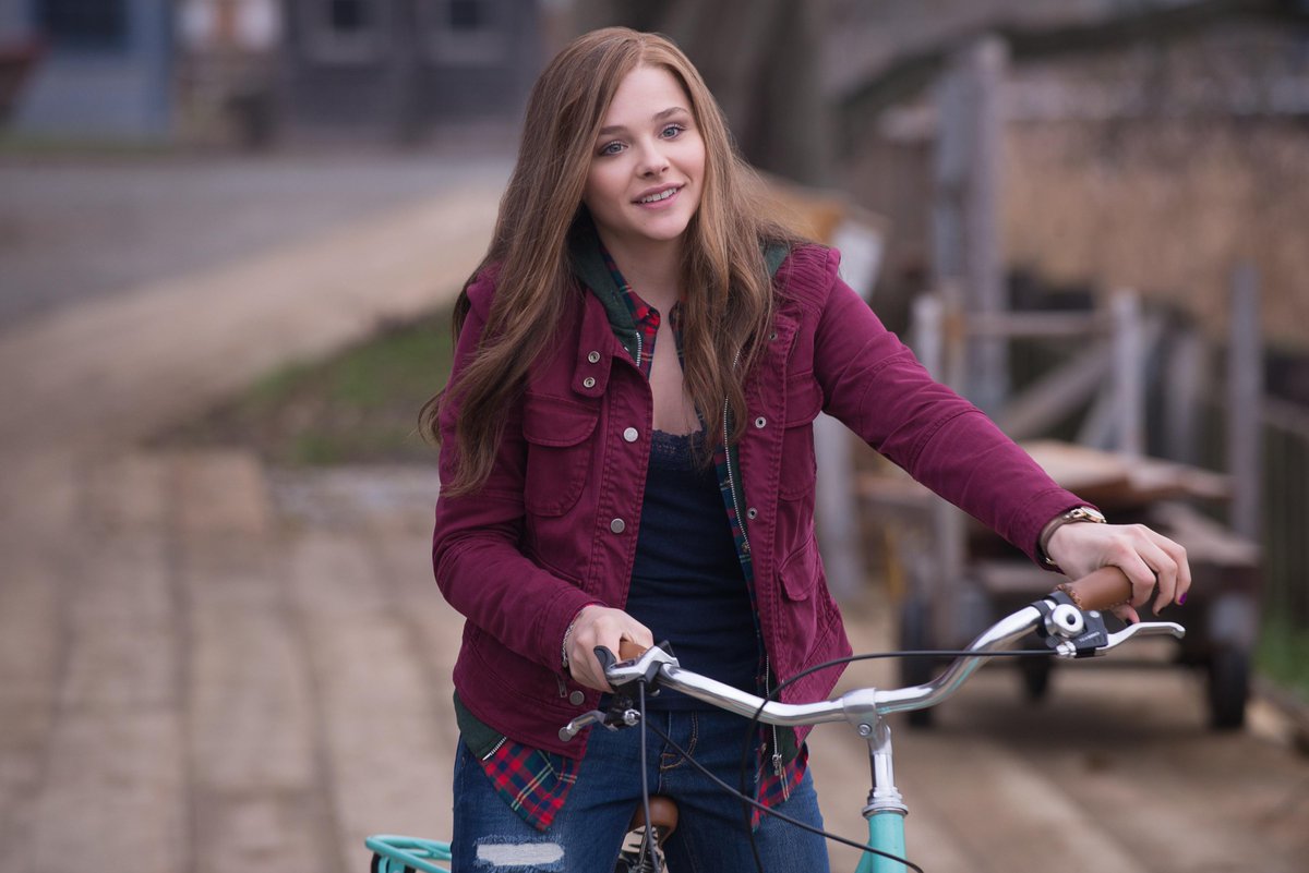 IfIStay's tweet photo. Congratulations to our Mia Hall @chloegmoretz on your big win tonight! #TeenChoiceAwards #ChoiceDramaMovieActress http://t.co/WX7adSxk36