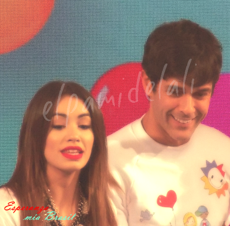 diretodaturquia's tweet photo. @laliespos e @mariannmartinez em #Unsol2015 #EsperanzaMia #tomanza #mariali por @ElPamiDeLali http://t.co/fM2YWEpe10