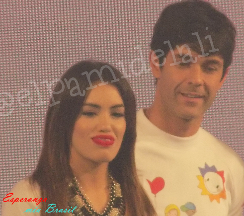 diretodaturquia's tweet photo. @laliespos e @mariannmartinez em #Unsol2015 #EsperanzaMia #tomanza #mariali por @ElPamiDeLali http://t.co/fM2YWEpe10