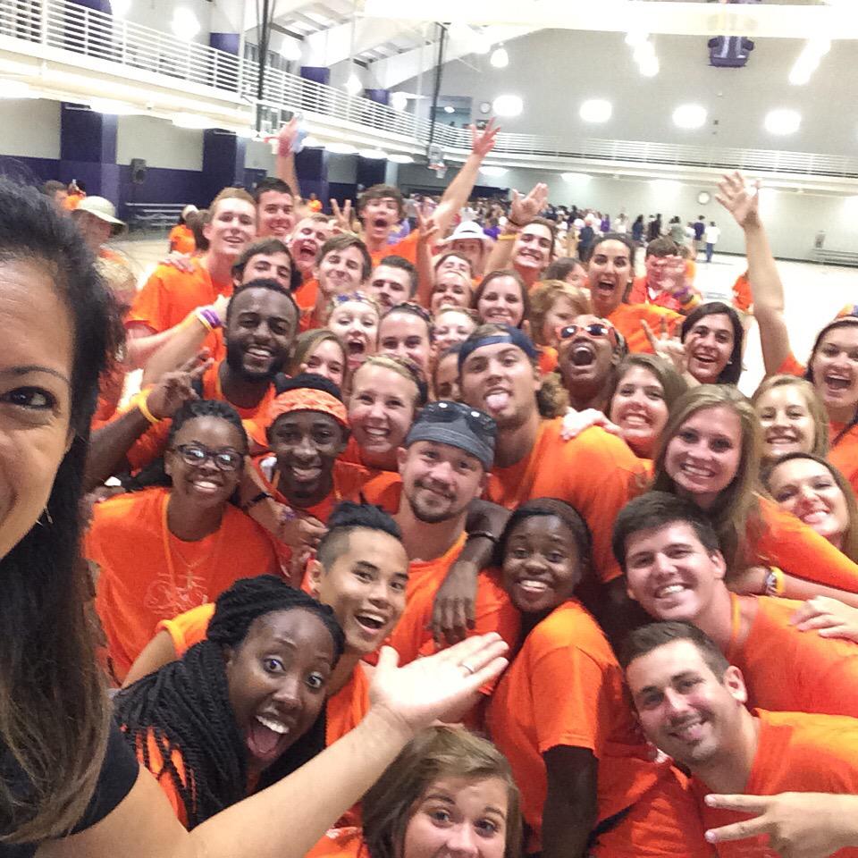 PlayFairU's tweet photo. You rocked @frandeleon 's #PlayFairU world tonight, @SOS_Orange ! #uca2019 #UCAWelcomeWeek http://t.co/LUI3sO7uW7