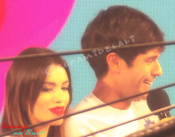 diretodaturquia's tweet photo. @laliespos e @mariannmartinez em #Unsol2015 #EsperanzaMia #tomanza #mariali por @ElPamiDeLali http://t.co/A5q8UonX0W