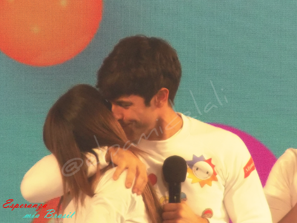 diretodaturquia's tweet photo. @laliespos e @mariannmartinez em #Unsol2015 #EsperanzaMia #tomanza #mariali por @ElPamiDeLali http://t.co/AYVkCqG2Jt