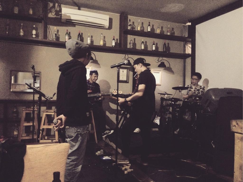 Mario_Yo's tweet image. Flying Digital Delay #KingKongSoundSystem