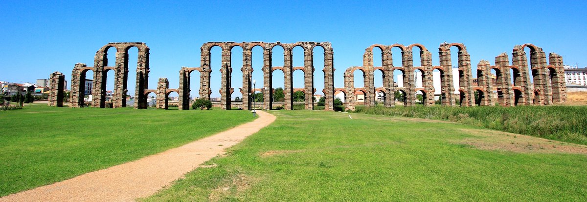 EmbEspJapon's tweet image. "@spain: EmeritaAugusta,2000 years later 
@UNESCO #Merida #visitspain  @ayto_merida @Junta_Ex @GrupoCPHE @MuseoRomano