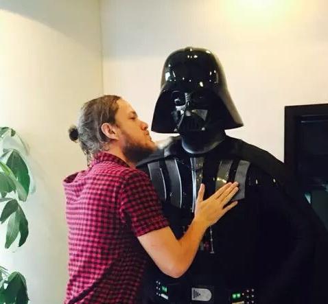 madsecurityguy's tweet image. first you cheat on your wife with yourself, and now him?? boy slow down lmao