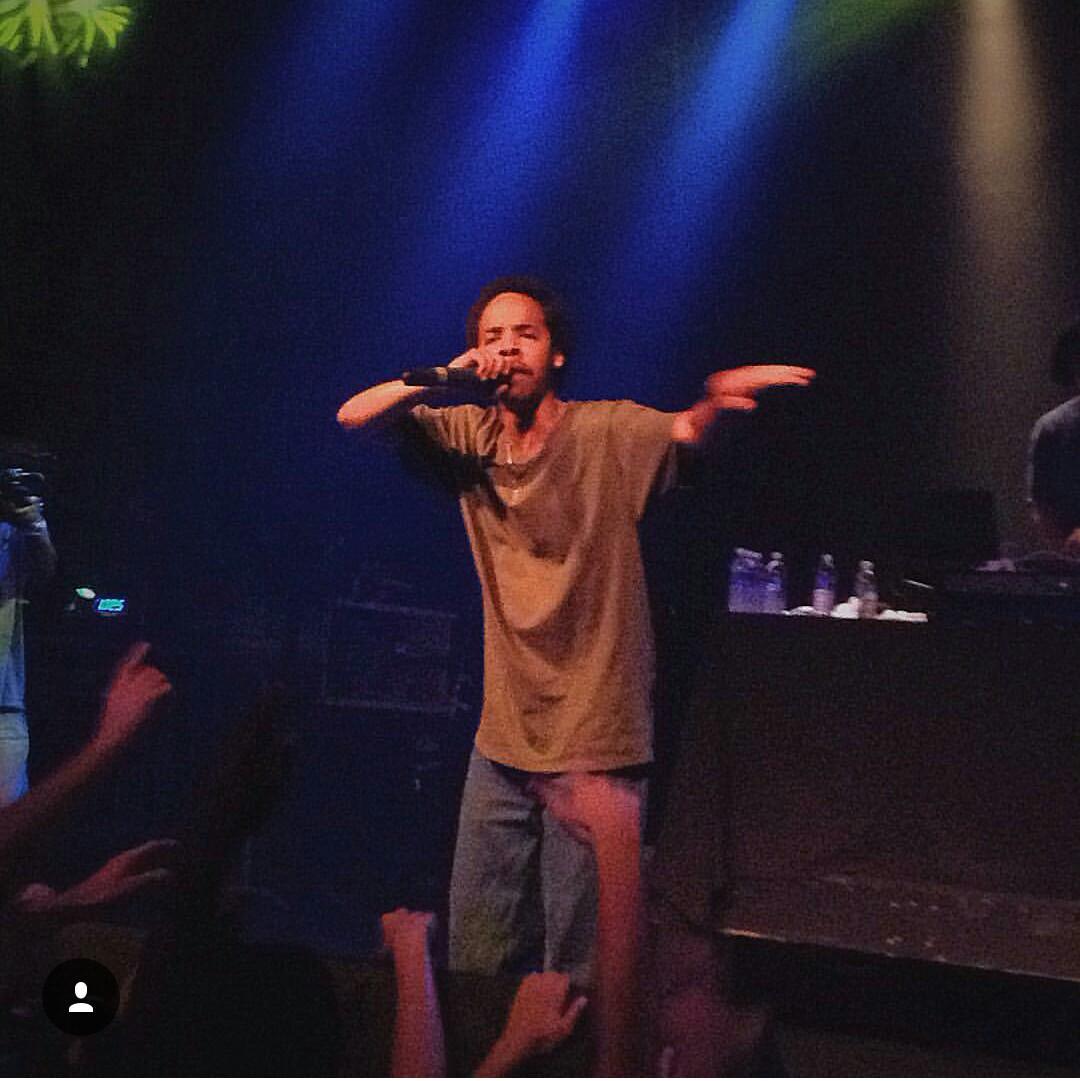 64rotationGOD's tweet photo. Went to the Earl concert. So fucking lit http://t.co/CgkNhO4dvJ
