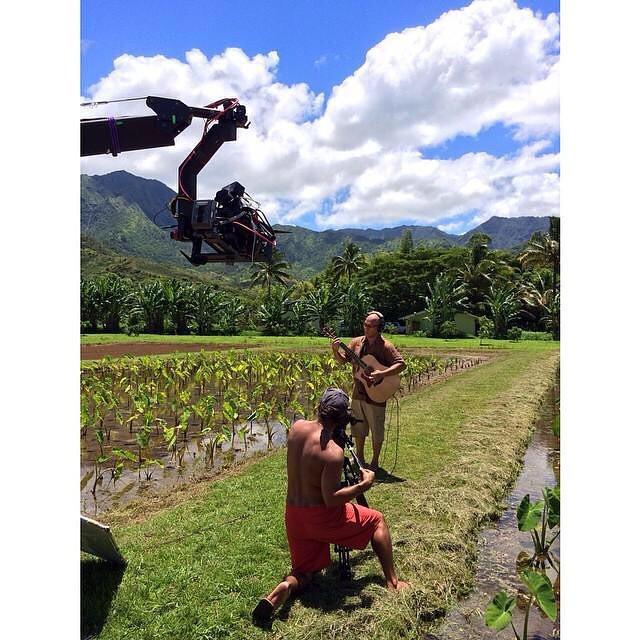 OiwiTV's tweet photo. On location in Waipā for #ProjectKuleana2 last year. See the full music videos at:
… http://t.co/yAYfd5Asir http://t.co/tUHHYyM95j