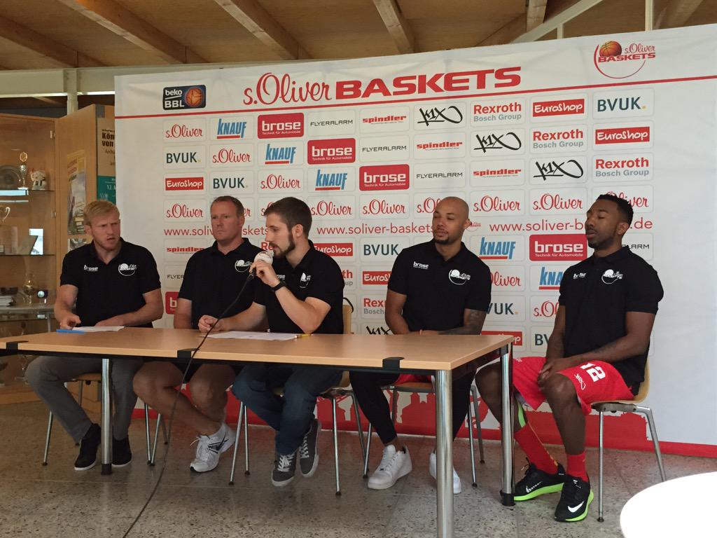 Auftakt-PK der <a href="/sOliver_Baskets/">sOliver_Baskets</a>