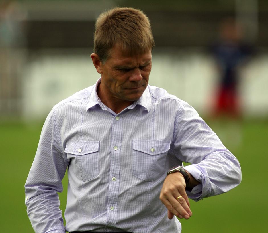 Happy 50th birthday to former Gillingham manager and midfielder Andy Hessenthaler. Where did that time go? 