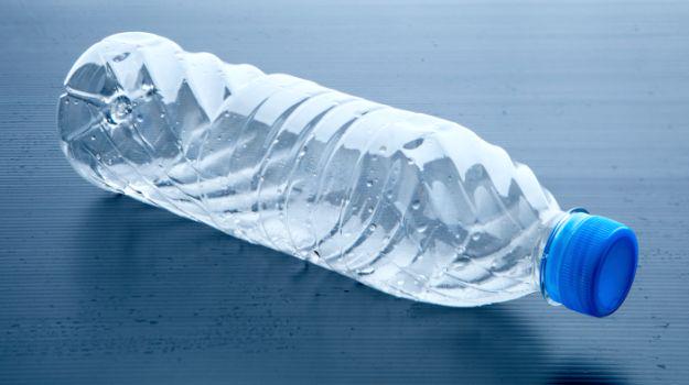 NDTVFood's tweet photo. Low cost paper-based method to purify drinking water http://t.co/9nHBpXdTfS http://t.co/DeIlzgP69K