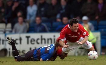 Happy 50th birthday to the one and only Andy Hessenthaler. All time favourite player in a gills shirt.  