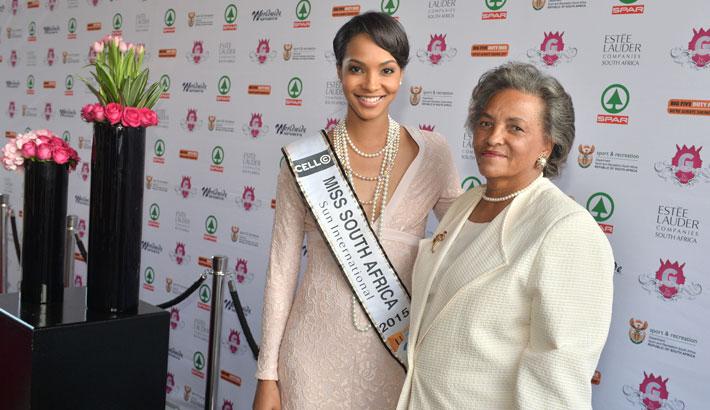 gsport4girls's tweet photo. gsport pays homage to branding specialists @WorldwideSport2 contribution to #gsport10
http://t.co/6JtE1PzZxB http://t.co/G9fUjwtusx