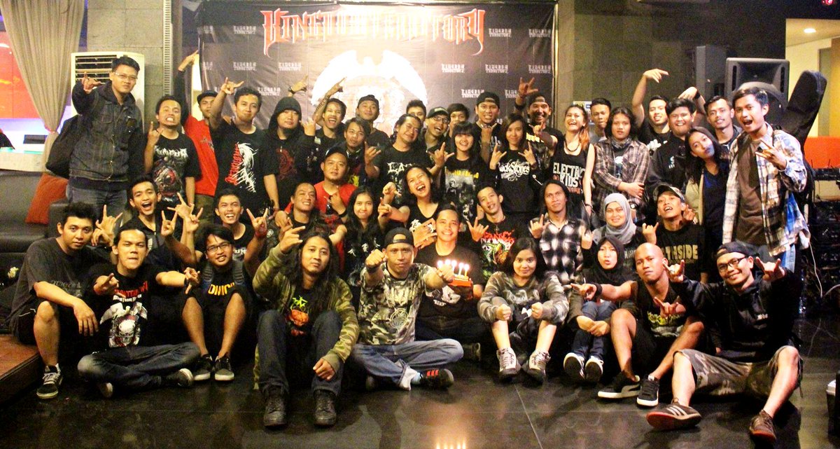 Girlzeroth tweet media