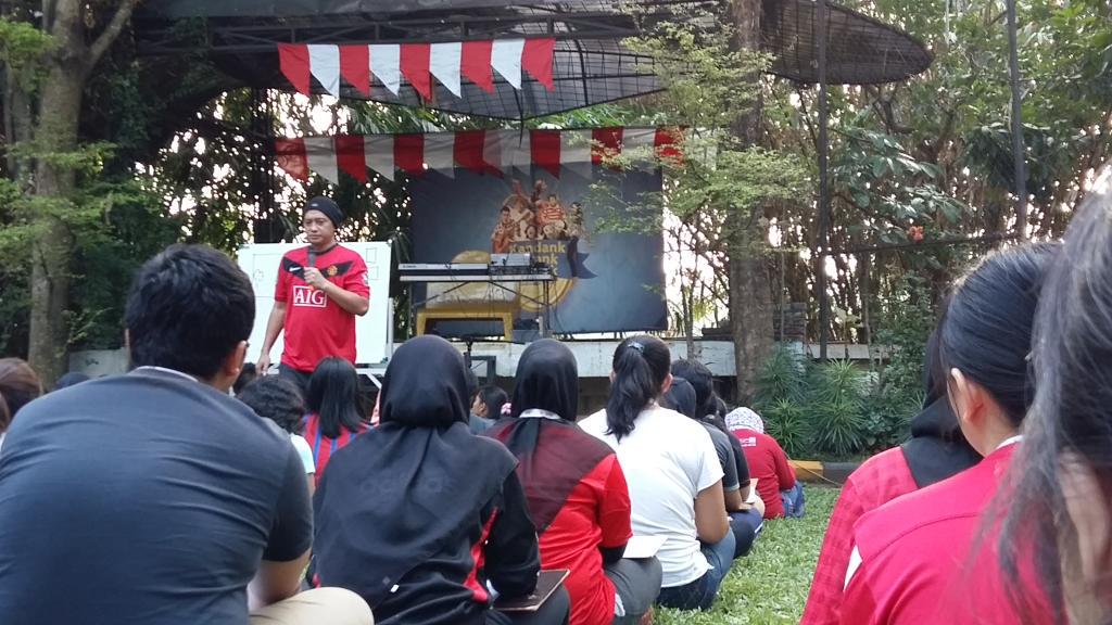 Tanamkan cinta dihati kita sehingga dpt merindangi orang2 disekitar kita <a href="/dd_dikDOANK/">dikDOANK</a> <a href="/LPDP_RI/">#DiriUntukNegeri</a> <a href="/kandankjurank/">Kandank Jurank Doank</a> #PK37