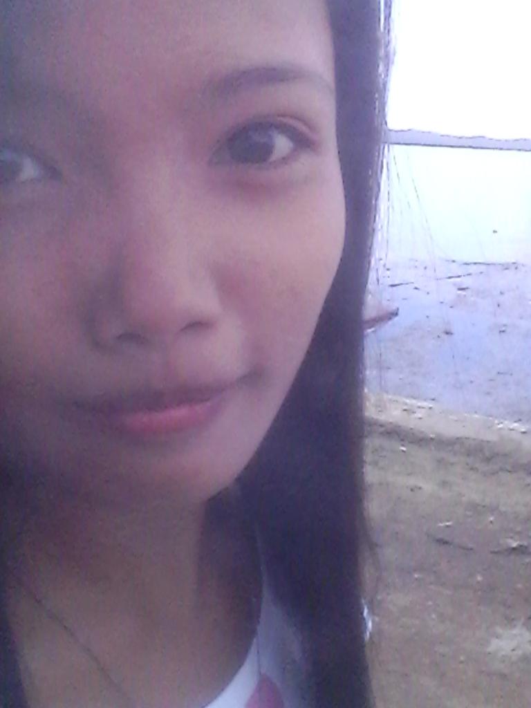 Official_blessa's tweet photo. Me
#selfie http://t.co/o7FuDsKegL