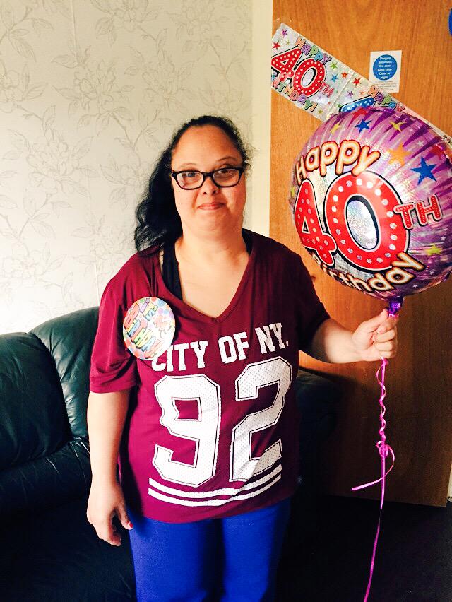 FrazzleJones's tweet photo. Happy 40th birthday to Bianca #birthday #40 #partytime @FryersWalk http://t.co/aMdpp27Q2o