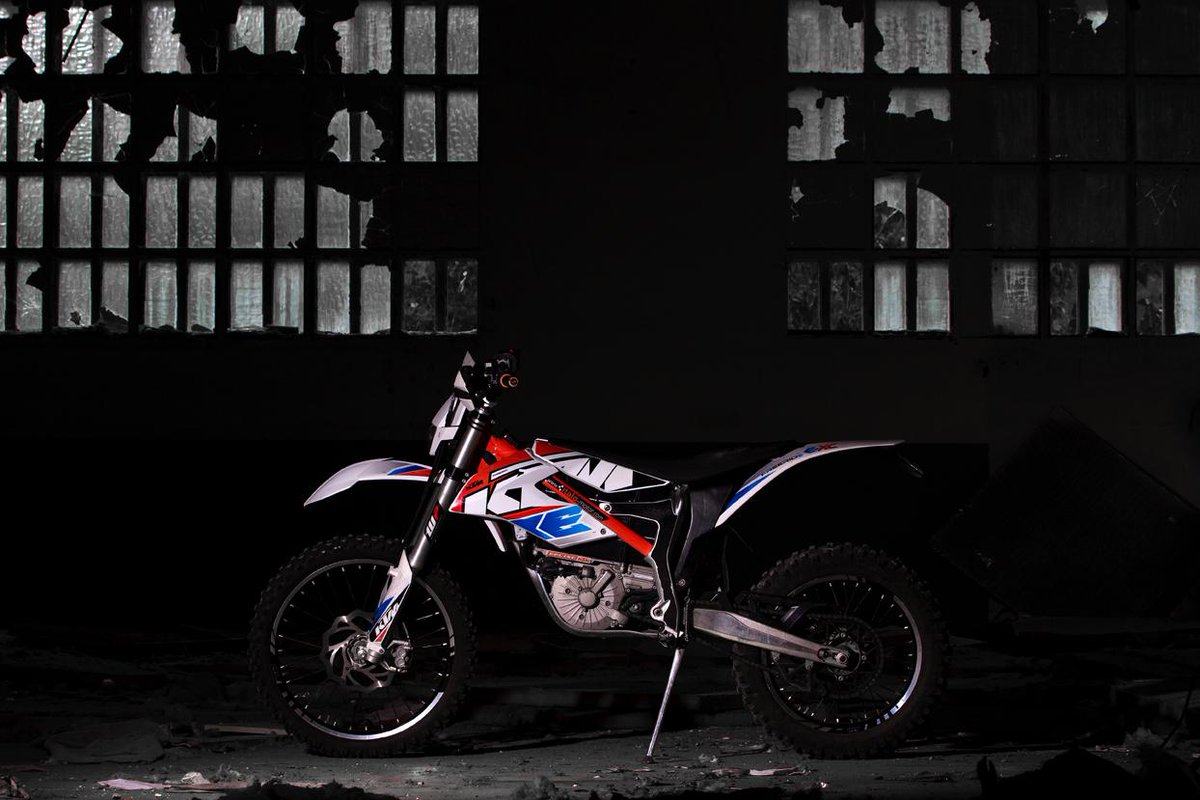 alfonSubira's tweet photo. Shooting Test Ktm Freeride #enduro #enduromagazine #photography @KTM_Racing http://t.co/CpSGcZuHxA http://t.co/gPADwPCEa8
