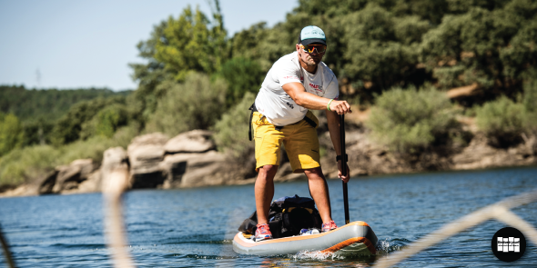 911 kilómetros entre Madrid y Lisboa en #paddlesurf. <a href="/delarosaelcali/">antoniodelarosa</a> 
#locosporelsurf #surf 
goo.gl/pFdLa6