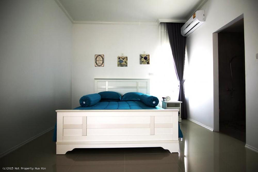 Hot Property Hua Hin tweet media