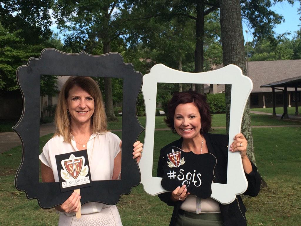 jwin_jdw's tweet image. #sgis #libraryteam #welovebooks!
#read