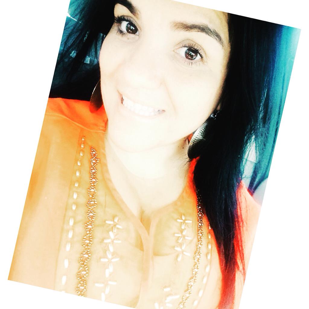 y_Udiii's tweet photo. I'm not a PRINCESS...I don't need saving...I'm a QUEEN. I got this shit HANDLED...Happy Monday 💛 http://t.co/bCHoXT1OhM