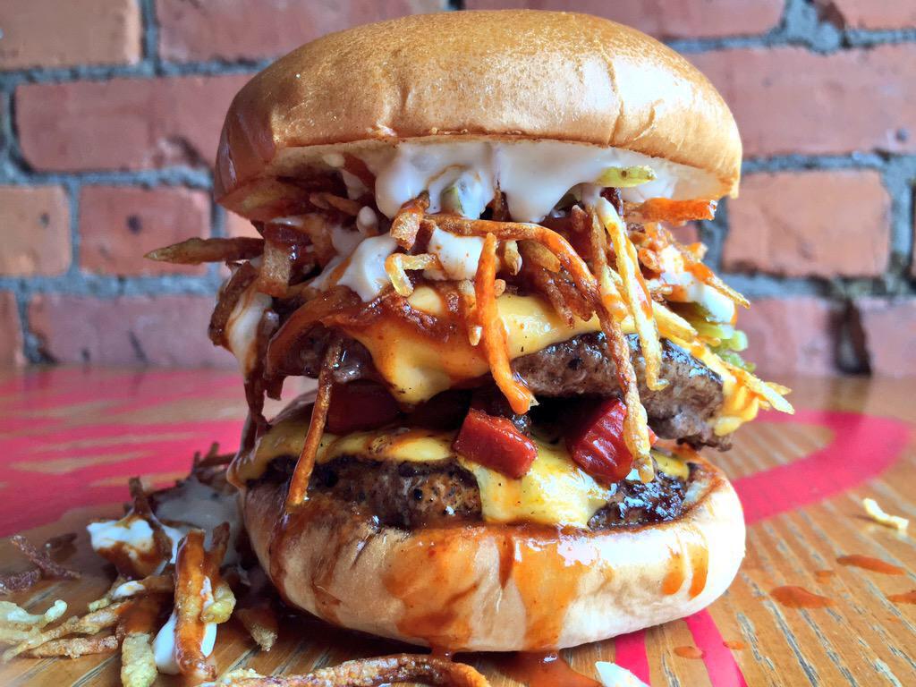 AlmostFamousLDS's tweet photo. WANNA TRY THE NEW MENU FOR FREE?

WIN BURGERS &amp; BOOZE FOR 2.

FOLLOW US AND RT TO WIN. (Winner 12pm tomorrow) http://t.co/sCNZt39I12