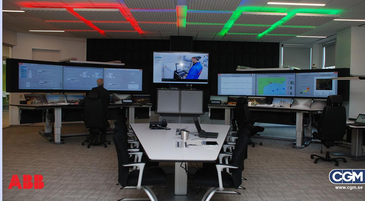 hampus_scharing's tweet photo. Back in Houston for a month, I love my office, the latest EOW-i demo at ABB. http://t.co/wXX4zjqHwE