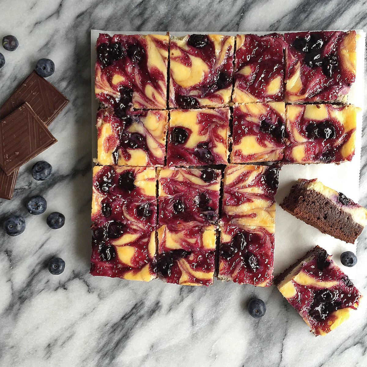 cravingsinams's tweet photo. #Blueberry #Cheesecake #Brownies #dessert #ontheblog #sweet #chocolate http://t.co/jhmlmCWVhE http://t.co/SUlJRXL4Cf