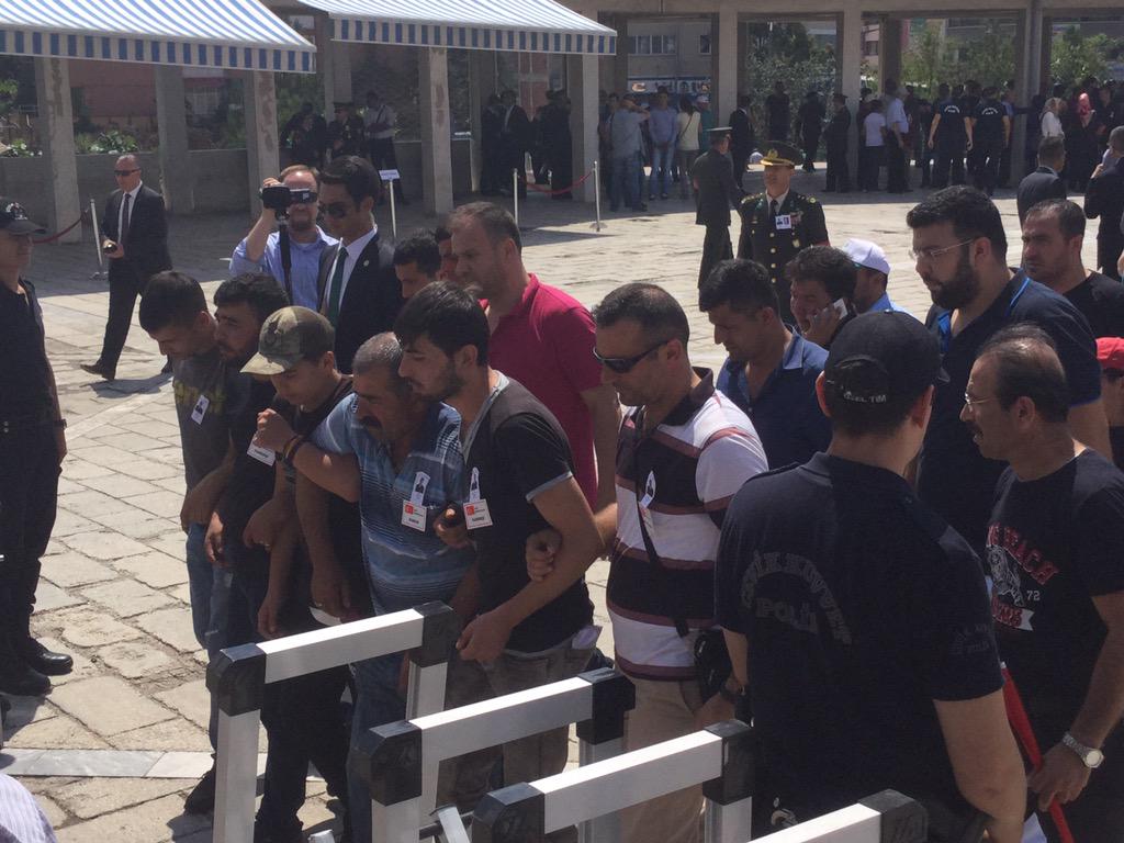 <a href="/Barbaroskayaa55/">M. Barbaros KAYA</a> Kars'ta şehit düşen Başçavuş Nurettin Öztürk'ün cenaze töreninden görüntüler: Part 4