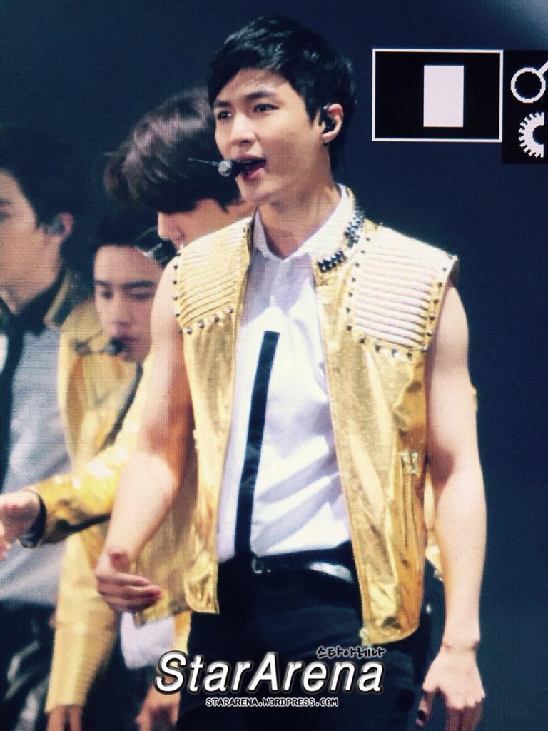 StarArena_'s tweet photo. [Preview] Day 2 EXO'luXion in HongKong Lay #exoluxioninhk #exo #exoinhk #엑소 #lay #ZhangYixing #Yixing #레이 http://t.co/79OycwzpXS