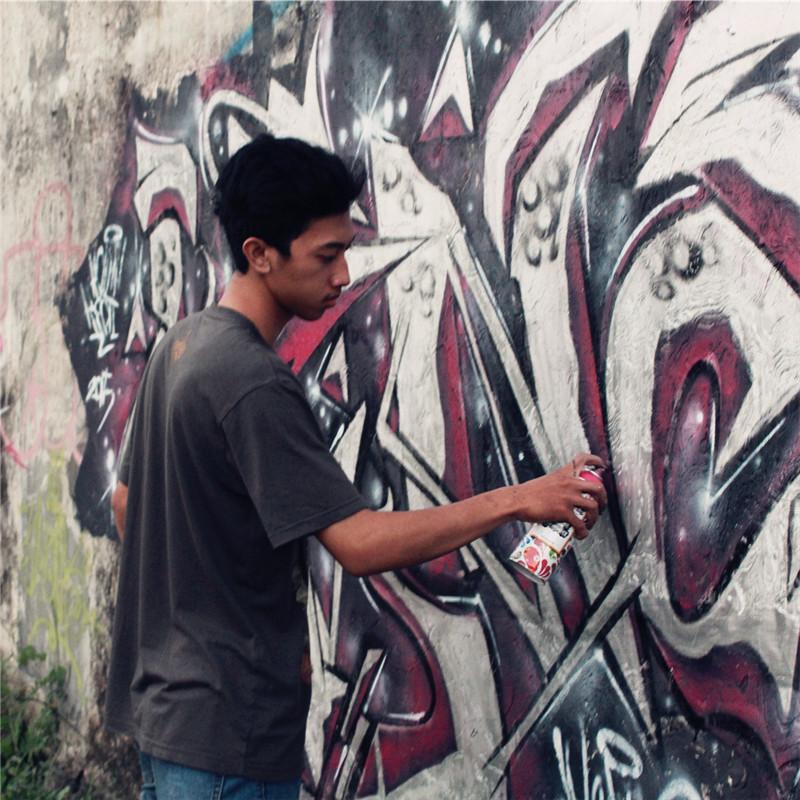 adhityaseg's tweet photo. Kembali bernoda 5
#malang #jamming #graffiti http://t.co/Y3Bql0WAFf