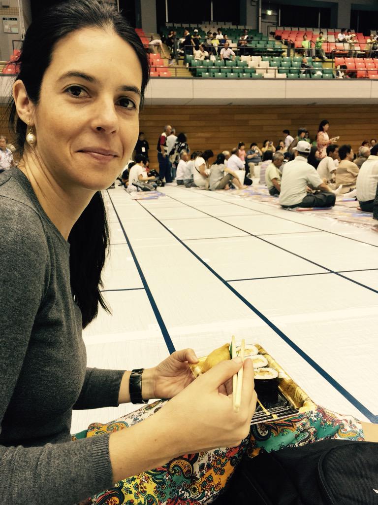 milenagimon's tweet photo. Una pelea de Sumo es punto obligatorio para ir en Japón. Y si se encuentran a un "Yokozuna", verán cómo lo respetan! http://t.co/ABZmxXvoVB