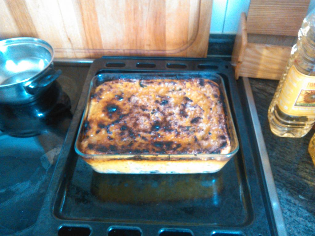 Mmmmmm rico pastel de choclo...lo quemado de arriba es azucar.