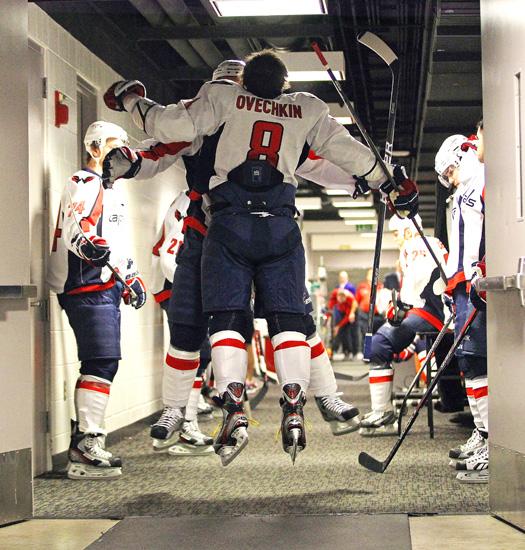 Happy 30th birthday to the one and only Troy  Brouwer! Congratulations 