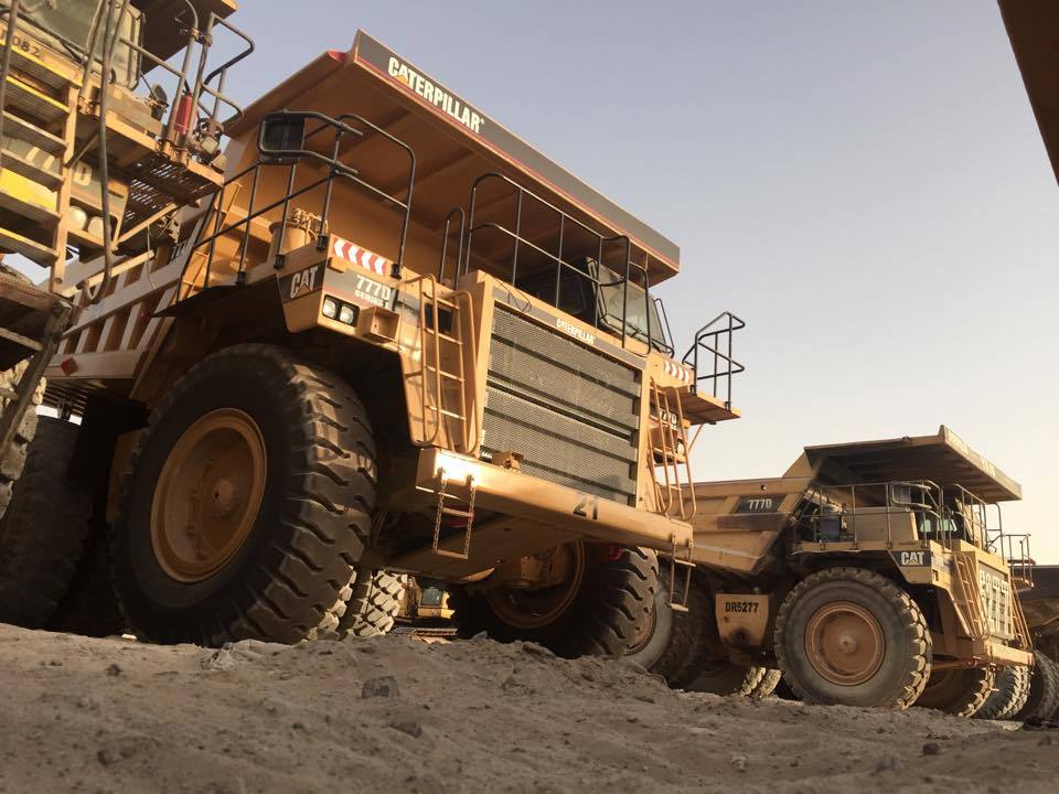 eheauctions's tweet photo. Cat 777D trucks 
#Cat #777D http://t.co/zLJL0ipsPE