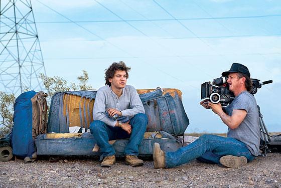 Sean Penn directs Emile Hirsch in Into The Wild. Happy birthday, Mr.Penn 