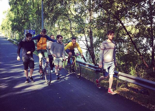 vulpinecc's tweet photo. #BROUNIT @twotoneams @LadyVelo @jameogreig @robingodden @AnguSung @jamespeterward #vulpinedoeshelsinki http://t.co/iEbTuC1RWD