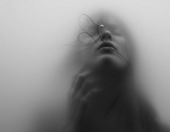 Phox's tweet image. Les jeux de lumière de Jacob Sutton nous subjuguent ! Et vous ? jacobsutton.com