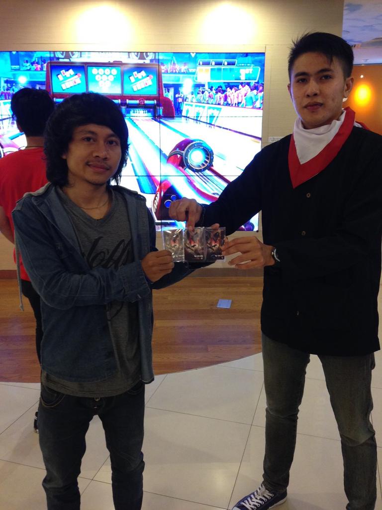 BeFunNColorful's tweet photo. Nah ini juara 1 nya guys, @QgunKing dpt voucher 300k telkomsel mantaapp.. #DagoDigilife #GrapariMerdekaArea2 http://t.co/X17ZWosohl