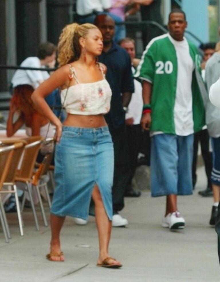 ImSimply_Cam's tweet image. When bae becomes bae, she just don't know she bae yet.