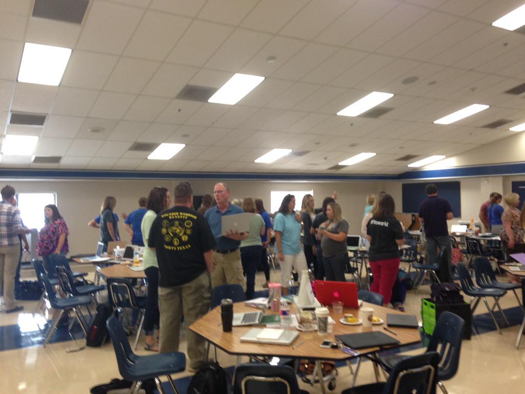 DrSBarkerEDU's tweet image. Love the enthusiasm of being back with our CMS family! #CMSColts #coltchat