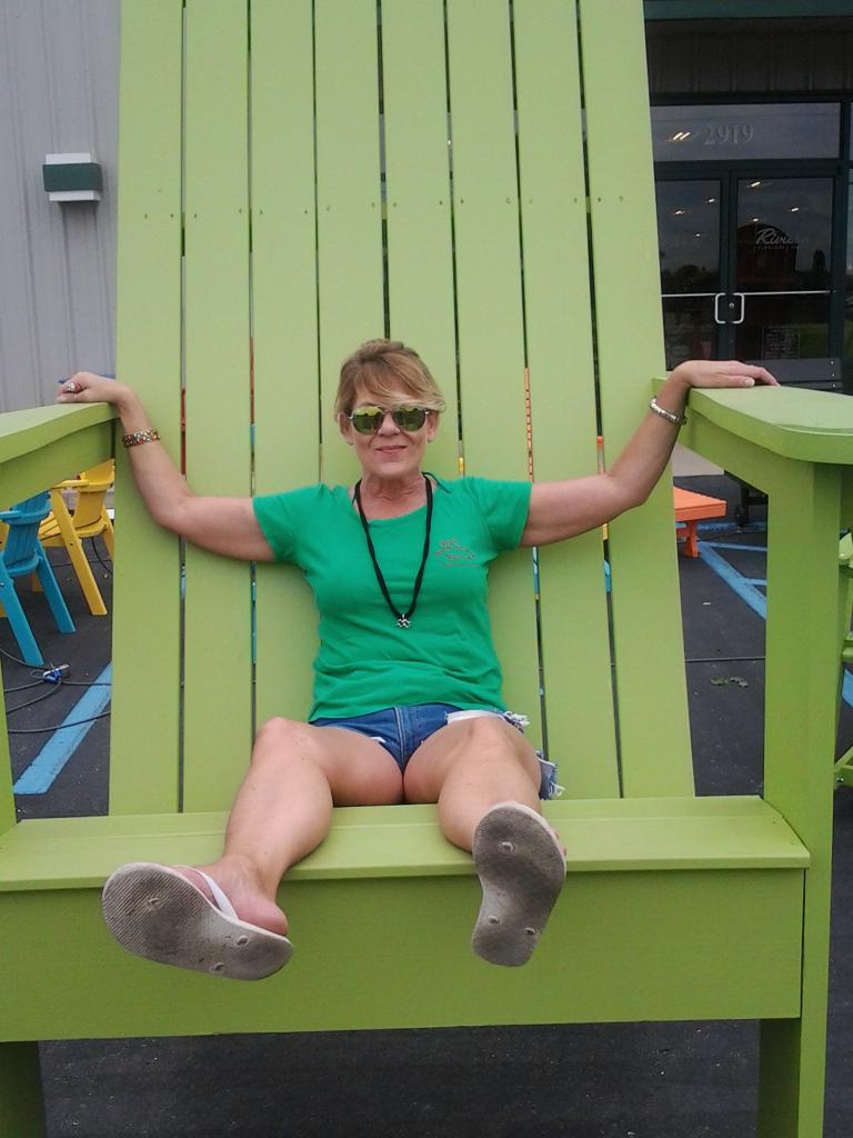 29Braves's tweet photo. OH NO!!!# HONEY I ShrankThe LIz!#Come to GULFSHORES# SMALLCITY BIGBEACHCHAIRS#LIVINTHEDREAM#JUSTANOTHERDAYONPARADISE http://t.co/VDbj2CovVw
