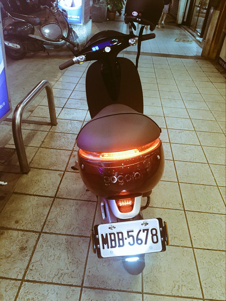 LukaMali's tweet photo. Gogoro - Taiwanese Tesla for scooters. #electric #smart #batterystations https://t.co/f9XTyQjPBv @GogoroNews #Taipei http://t.co/nFT7G661gc